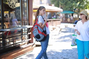 話しかけるのが苦手なんです・・・上手に話しかけるコツを知ろう｜話し方教室VOAT