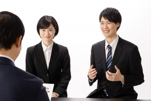 面接での逆質問は内定へのポイント！人事にささる質問を｜話し方教室VOAT【ビジネスコース】