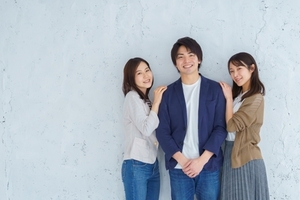 モテる人の話し方は何が違う？特徴とポイントを抑えよう！｜話し方教室VOAT